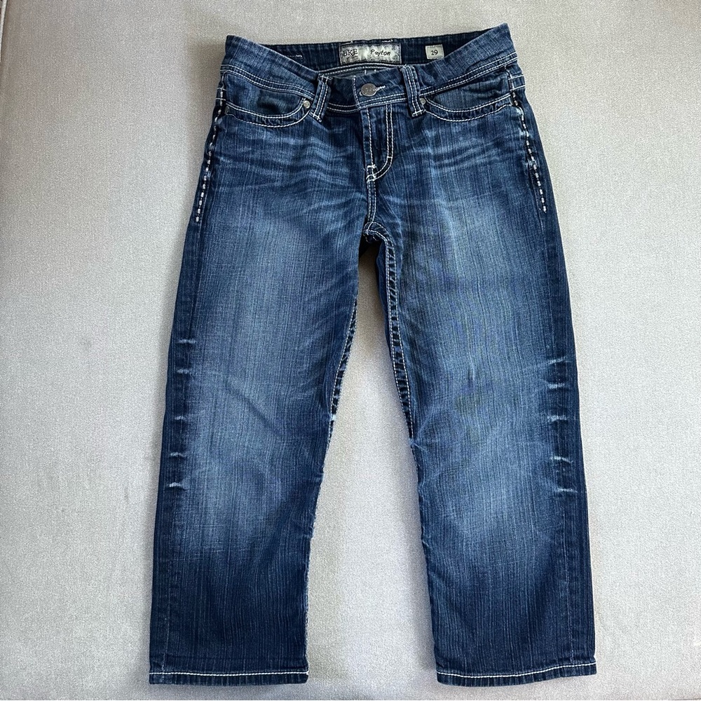BKE Women’s Payton Cropped Jeans. Size 29. Medium Wash